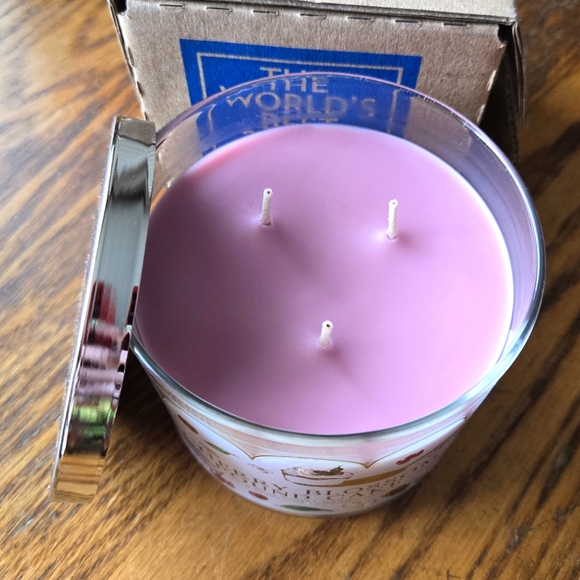 🛍BOGO 50%🍒🍰🕯NWT‼️Bath & Body Works "Cherry Blossom Pound Cake" 3-wick Candle - Picture 3 of 10
